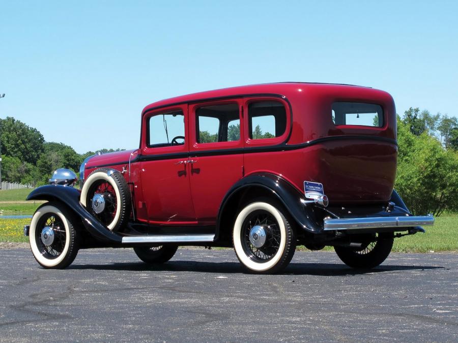  Buick Series 90 5-Passenger Sedan 1932 года  (фото 3 из 10)